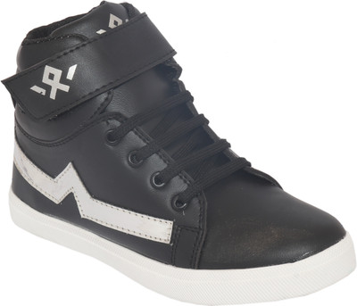 

Walk Street Boys & Girls Velcro Sneakers(Black, Black;silver