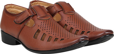 

Koxko Men Tan Sandals