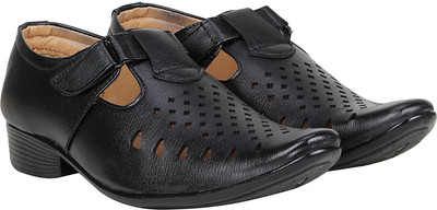 

Koxko Men Black Sandals