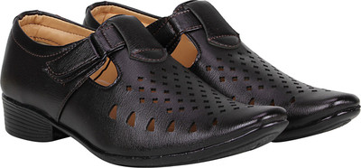 

Koxko Men Brown Sandals