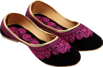

Royal Collection Mojaris For Women(Multicolor, Pink