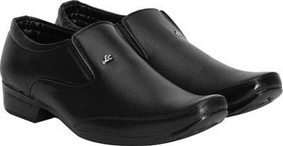 Bloxtar Slip On For Men(Black, Black11