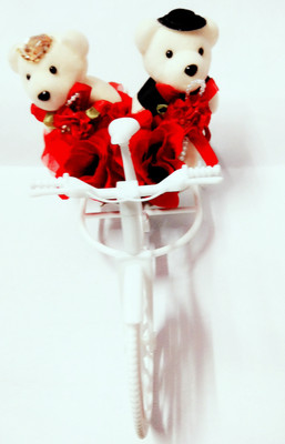 

well wishers couple of teddy bear standing on rickshaw - 6 inch(pure white)