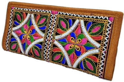 

GiftingTree Casual Multicolor Clutch