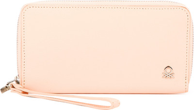 

United Colors of Benetton Casual Pink Clutch