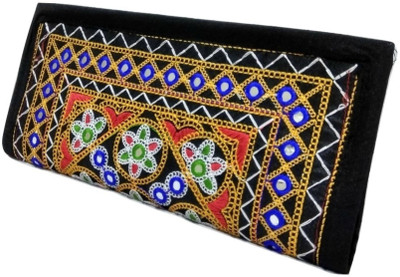 

GiftingTree Casual Multicolor Clutch