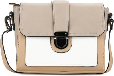 

United Colors of Benetton Hand-held Bag(Beige, White)