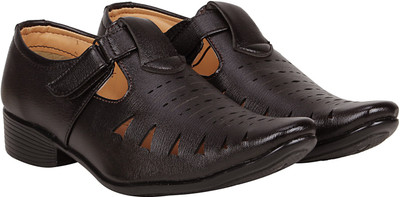 

Koxko Men Brown Sandals