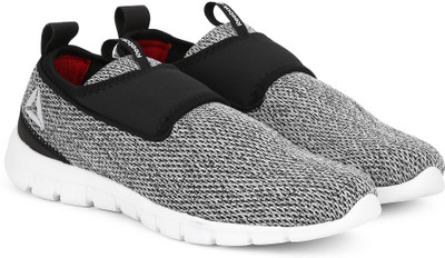 

REEBOK TREAD WALK LITE Walking Shoes For Men(Grey, Black/white/red rush