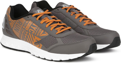 

REEBOK RUN VOYAGER XTREME Running Shoes For Men(Multicolor, Smoky taupe/nacho/black