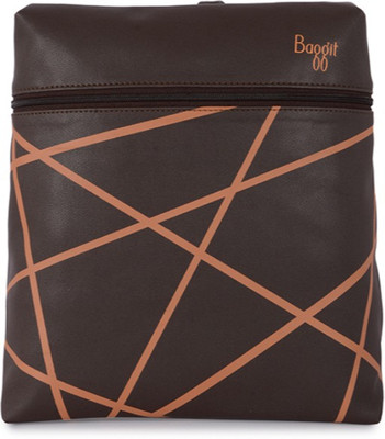 

Baggit Y G Z E Byron Brown (Brown) L1 4 L Backpack(Brown)