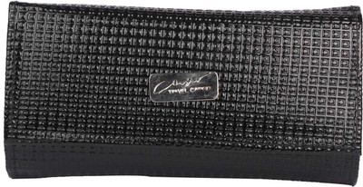 

Aliado Casual Black Clutch