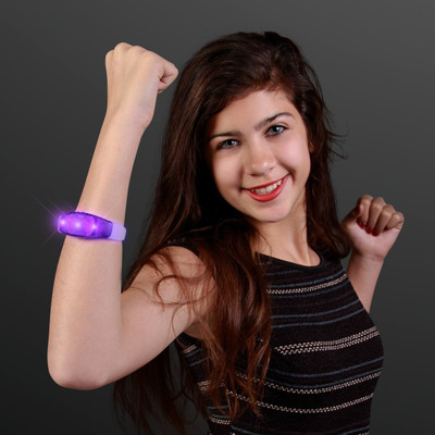 

XYDROZEN ™ Mardi Gras - Light Up Purple Sound Activated LED Bracelet LED Front Light(Mardi Gras)