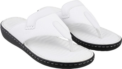 

Metro Men 16,White Flats