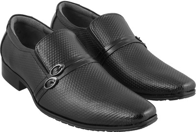 

Mochi Awesome Slip On For Men(Black, 11;black