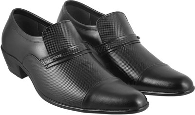 

Mochi Awesome Slip On For Men(Black, 11;black