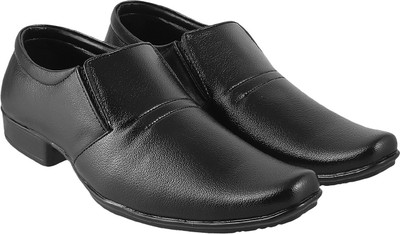 

Walkway Trendy Slip On For Men(Black, 11;black