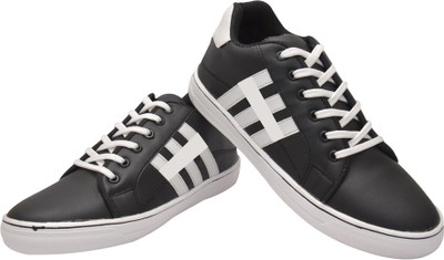 

MOU 519 UPERSTR Casuals For Men(Black, White
