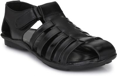 

WHITE WALKERS Men BLACK Sandals