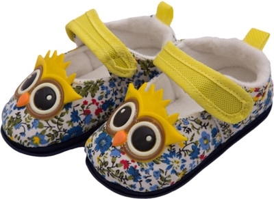 

Kidofash BOOTIES-601 Booties(Toe to Heel Length - 12 cm Yellow)