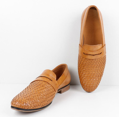 

GB Straight Belt Premium Leather Brown Men's Formal Shoe Casuals For Men(Tan