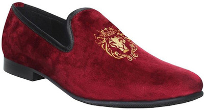 

Bare Skin Velvet Slip-On Jutis For Men(Maroon