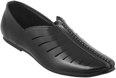 

Walkway Trendy Jutis For Men(Black, 11;black