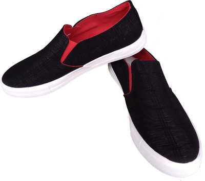 

PINEBERRY Canvas Shoes For Men(Black, Black & red