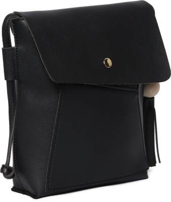 

Alvaro Castagnino Women Black PU Sling Bag
