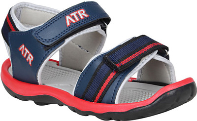 

Claptrap Men Grey Sandals