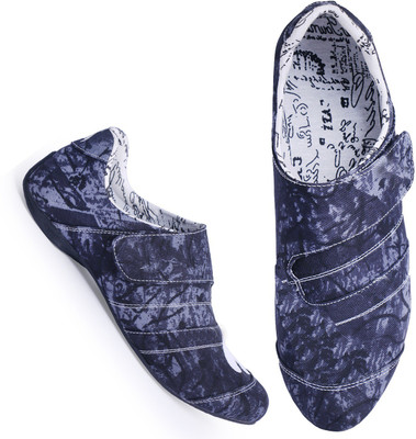 

Kaneggye Casuals For Men(Navy