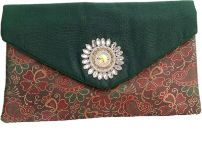 

HimalayaHandicraft Casual Green Clutch