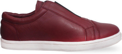 

MAGHPAUSH Casuals For Men(Red
