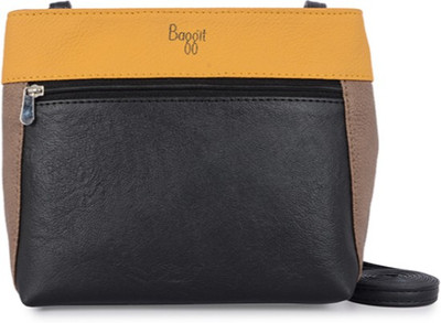 

Baggit Women Black PU Sling Bag