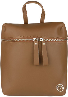 

Gio Collection G6301CL 4 L Backpack(Brown)