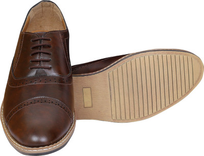

Blacktarot Blacktarot Brogue shoe in Chocolate color Derby For Men(Brown