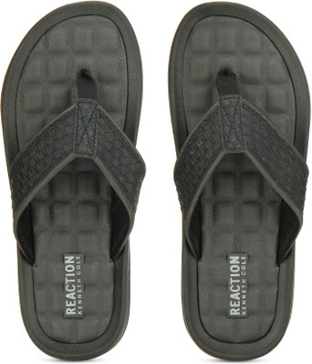 

Kenneth Cole GO FOUR-TH Flip Flops