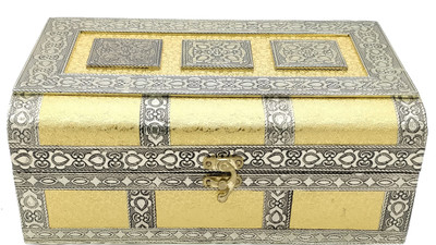 

SARANGWARE Golden Rexine Bengal Box Wedding, Engagement Vanity Box(Gold)