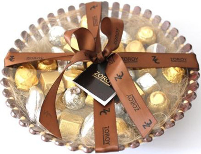 

Zoroy Luxury Chocolate Chic basket with 35 chocolates Fudges(400 g)