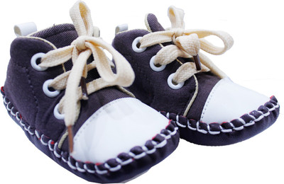 

Toys Factory STYLISH CUTE BABY LOAFERS Booties(Toe to Heel Length - 10 cm Multicolor)