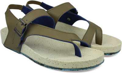 

Inc.5 Women CHIKOO Flats