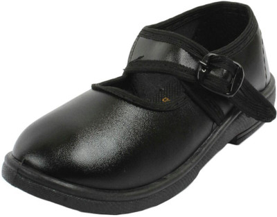 

Kundra Girls Strap Walking Shoes(Black, Black 07