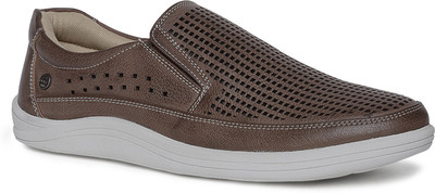Duke Slip On Sneakers For Men(Brown