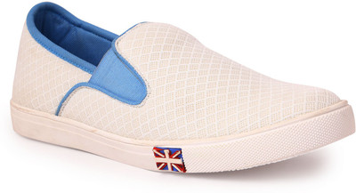 

ENTIQS mate white casual Casuals For Men(White