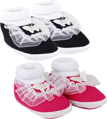 

Neska Moda 0 To 12 Month Set Of 2 Baby Booties(Toe to Heel Length - 12 cm Black)