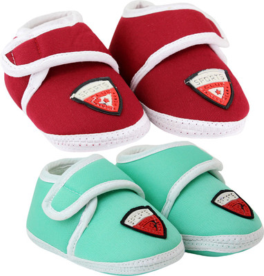 Neska Moda 0 To 12 Month Set Of 2 Baby Booties(Toe to Heel Length - 12 cm Maroon)
