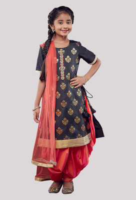 Wommaniya Impex Girls Festive & Party Kurta and Patiala Set(Black Pack of 1)