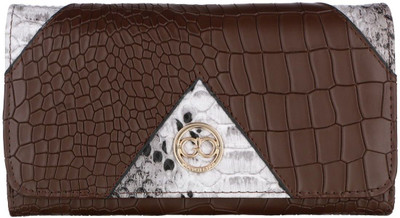 

Gio Collection Women Tan Artificial Leather Wallet(6 Card Slots)