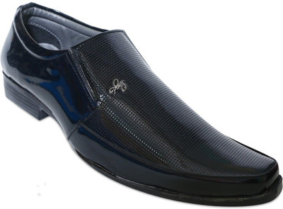 

Connekt P-63- Slip On For Men(Black