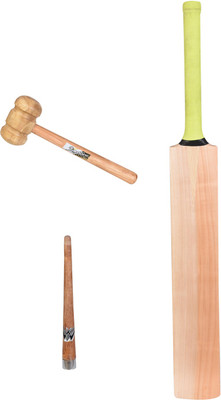 

W SIGNATURE PLAIN size 6 + 1 Cone + 1 Hammer Cricket Kit(Bat Size: 6 (Age Group 11 - 13 Years))